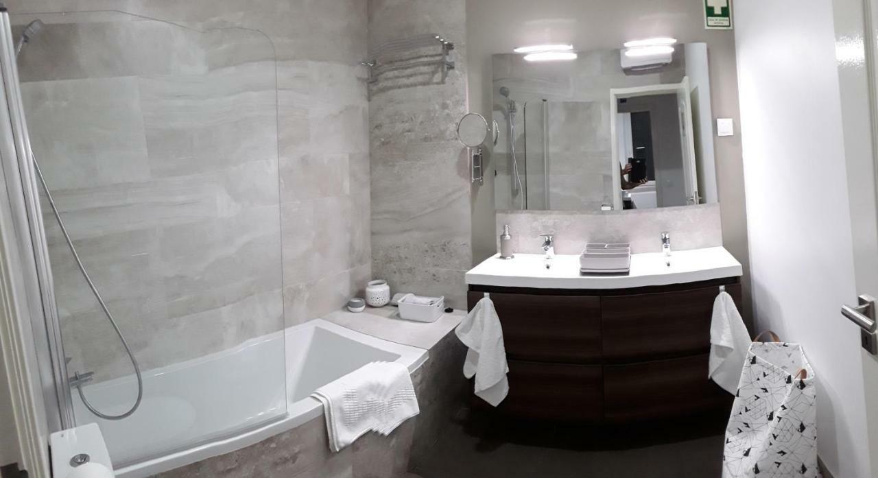 Shades Of Grey - Lisbon Apartment ภายนอก รูปภาพ
